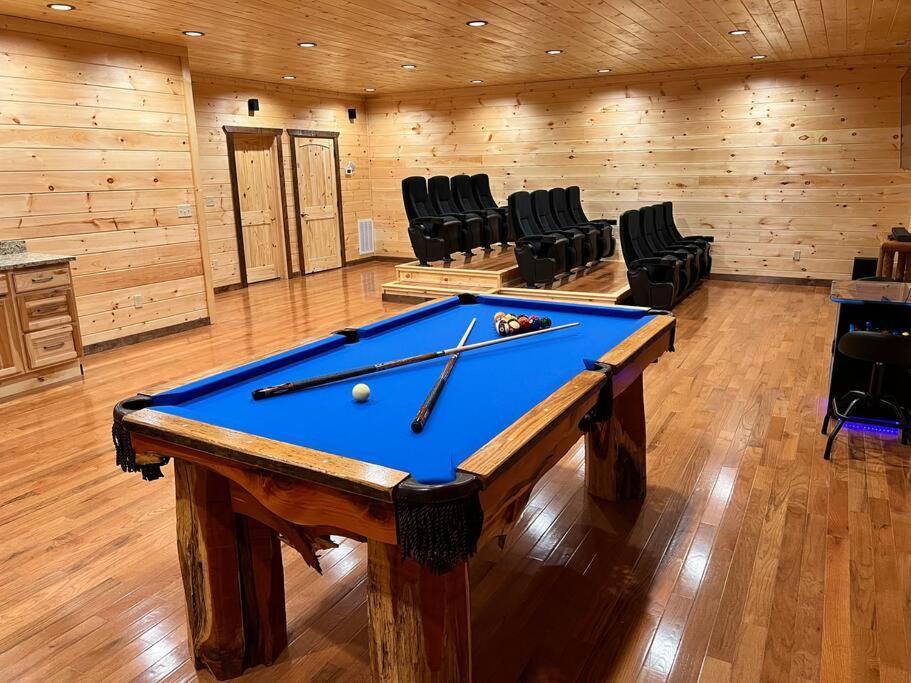 * * 4 Master Bedrooms, Views, Theater, Arcade, Evc Gatlinburg Extérieur photo
