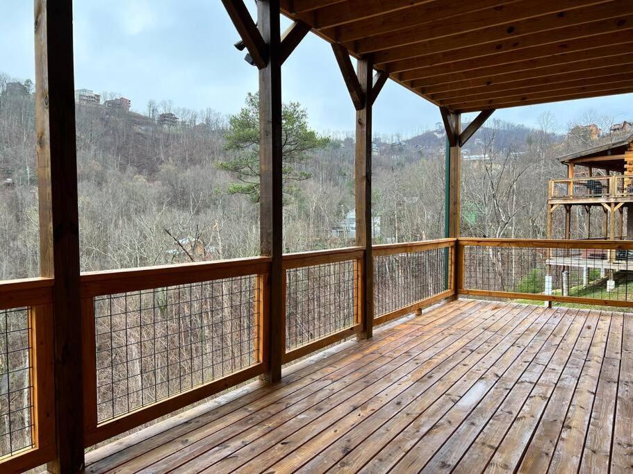 * * 4 Master Bedrooms, Views, Theater, Arcade, Evc Gatlinburg Extérieur photo
