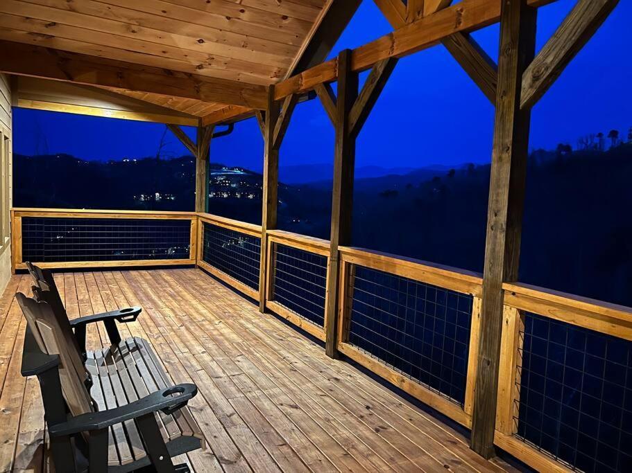 * * 4 Master Bedrooms, Views, Theater, Arcade, Evc Gatlinburg Extérieur photo